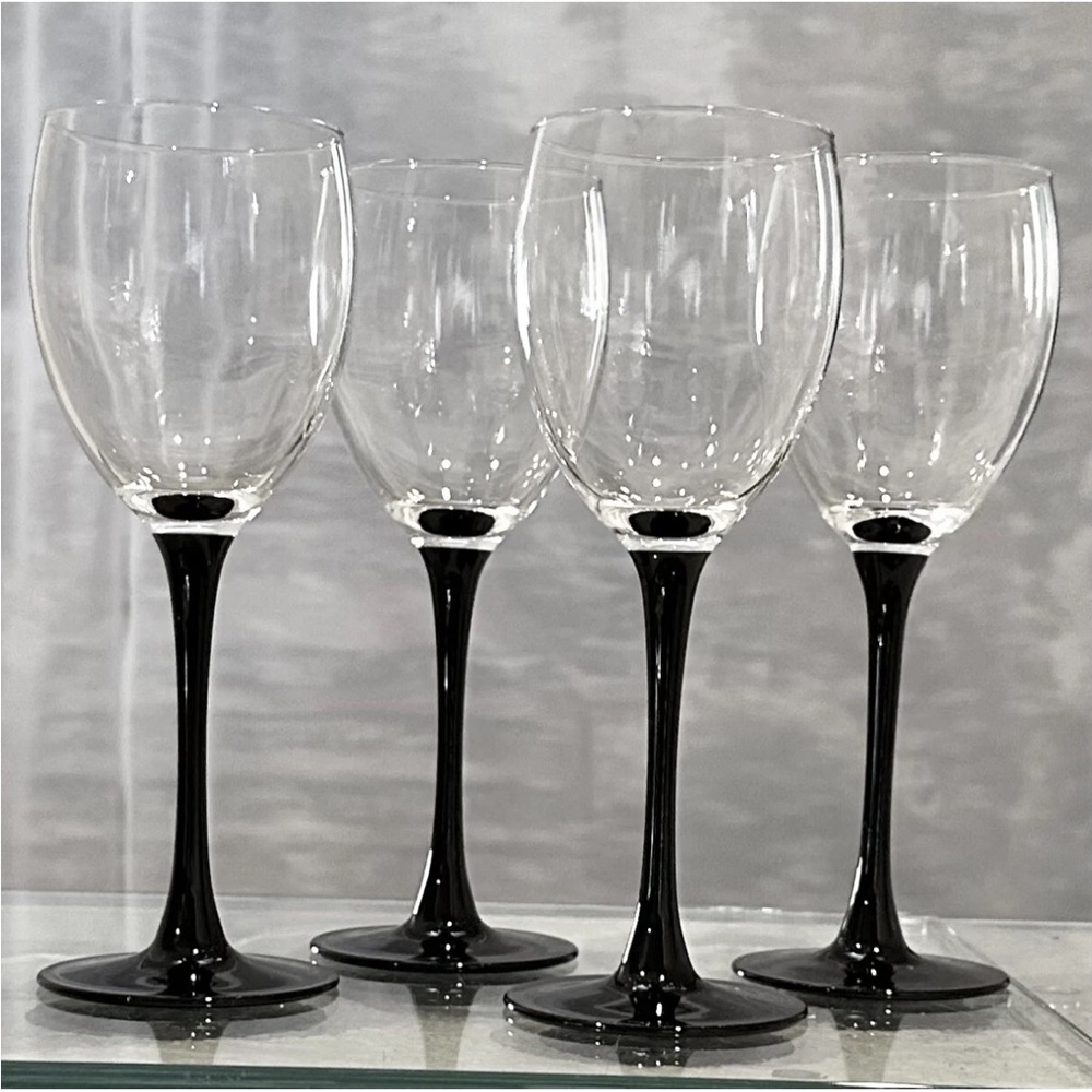 New In Box Luminarc Domino Black Stemmed Wine Glasses France Crystal 8oz/8 Ct